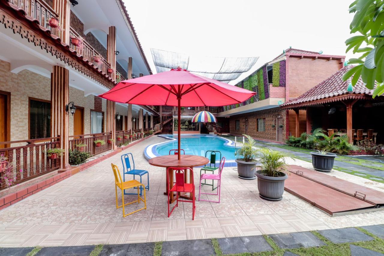 Sartini Inn Jogja Yogyakarta Exterior photo