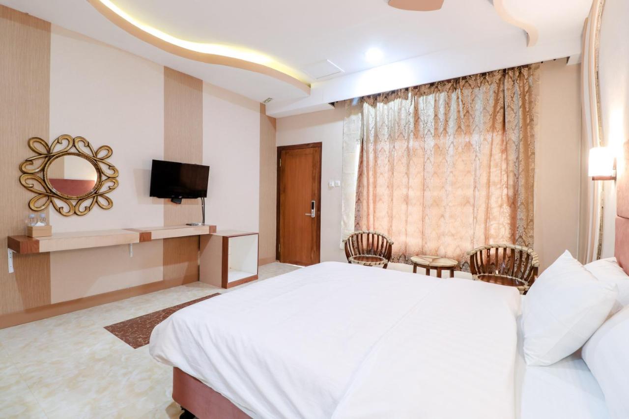 Sartini Inn Jogja Yogyakarta Exterior photo