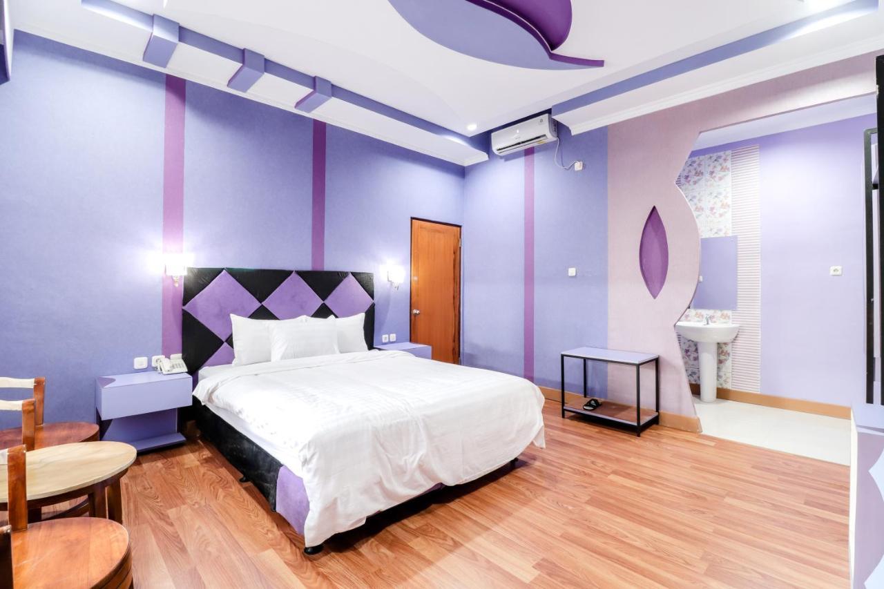 Sartini Inn Jogja Yogyakarta Exterior photo