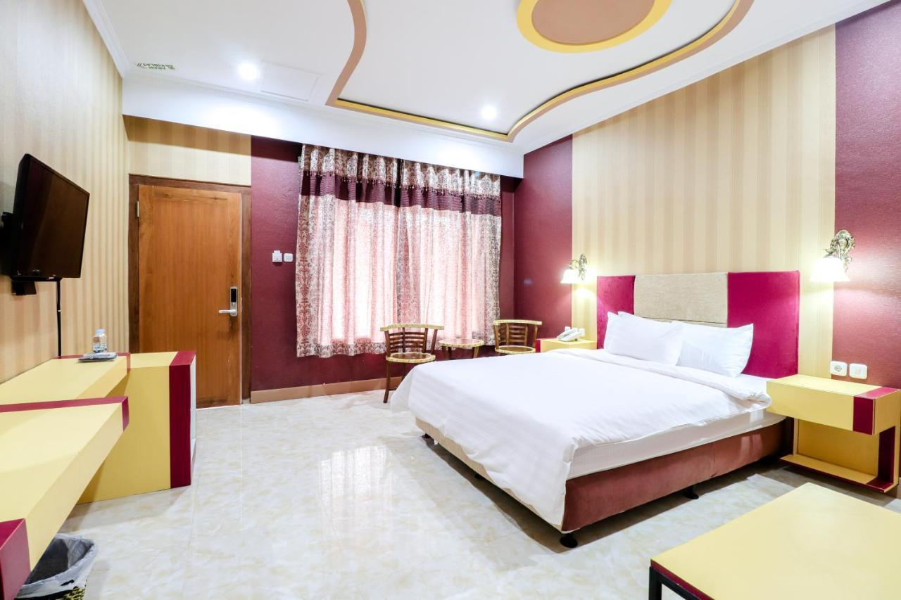 Sartini Inn Jogja Yogyakarta Exterior photo