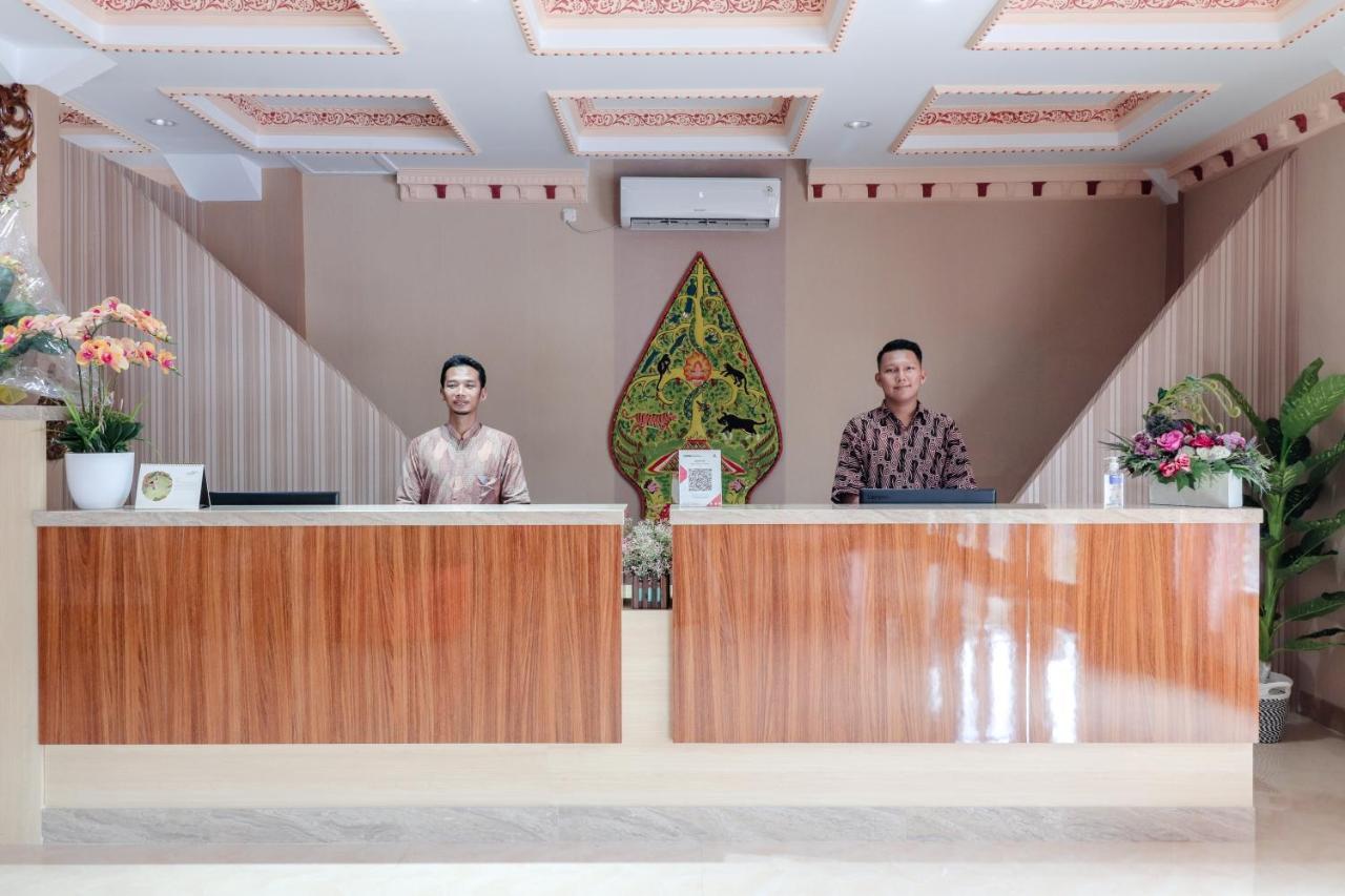 Sartini Inn Jogja Yogyakarta Exterior photo